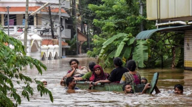 Rain-Battered Kerala Picking up the Pieces: Daunting Task of Reconstruction Ahead