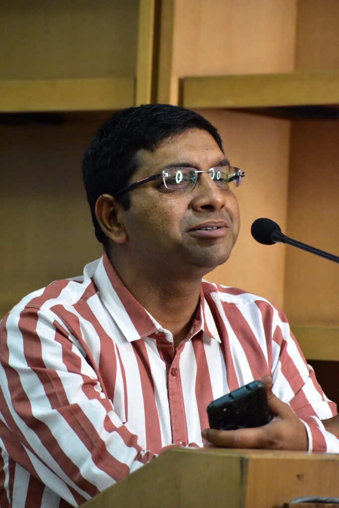 Parth Rajoriya Rajorshi: Exploring Love, Pain, and Social Responsibility in Poetry ...