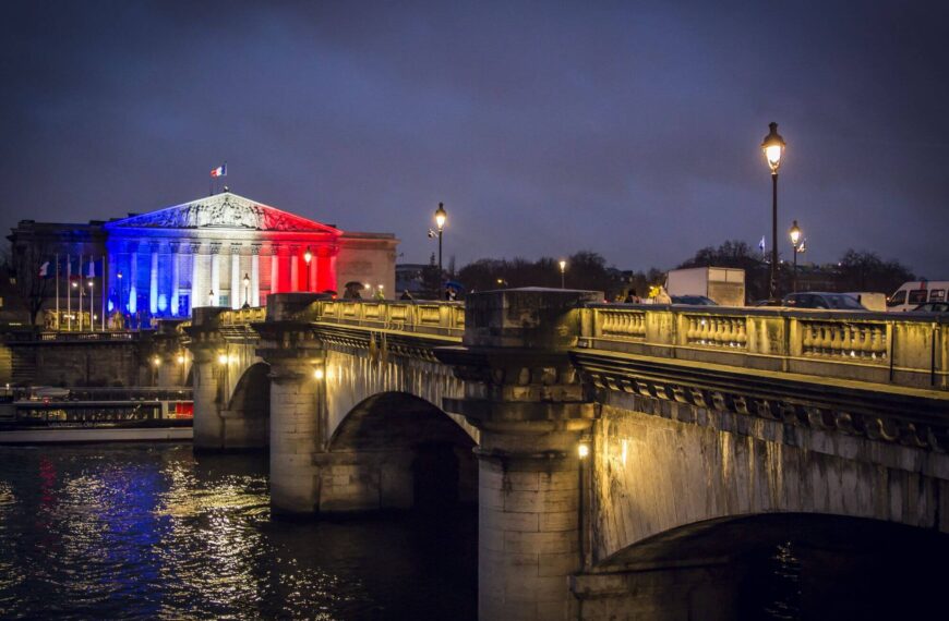 Unprecedented Instability: France’s Third Government Collapses in a Year
