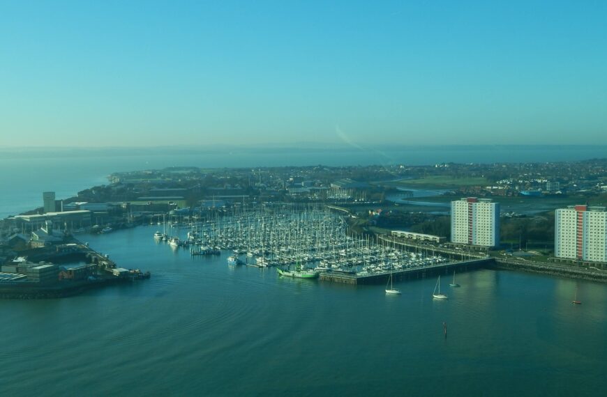 From City Buzz to Island Bliss: A Perfect Portsmouth Getaway