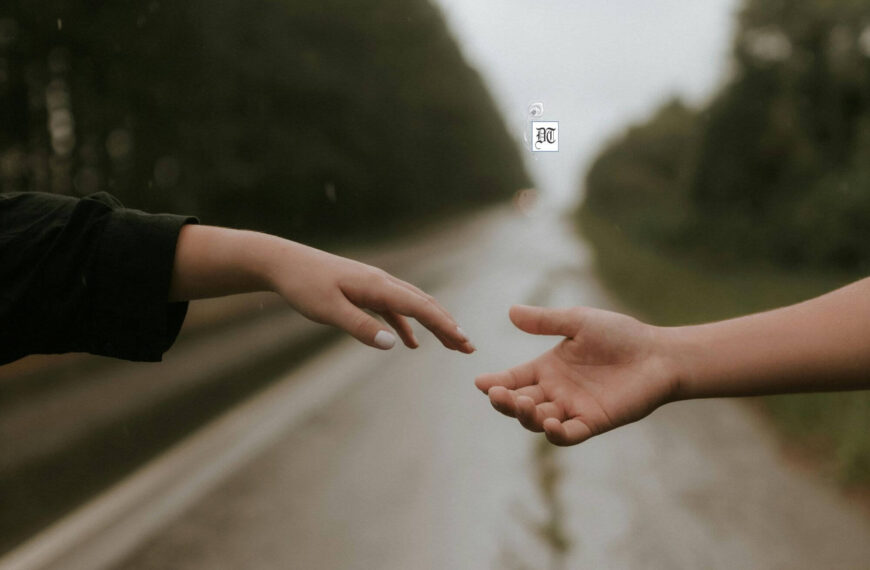 Why Friendships Survive Separation